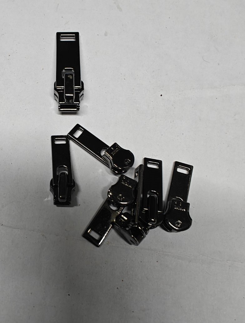 Плъзгачи за метален цип, T3,YKK,Black nikel
